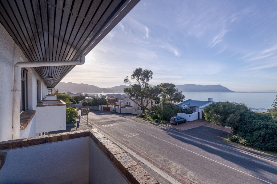 2 Bedroom Property for Sale in Seaforth Western Cape